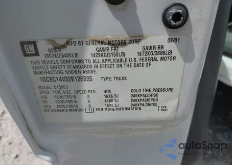 2002 Chevrolet Silverado 1500 из США, поврежденный, VIN 1GCEC14V32E126335